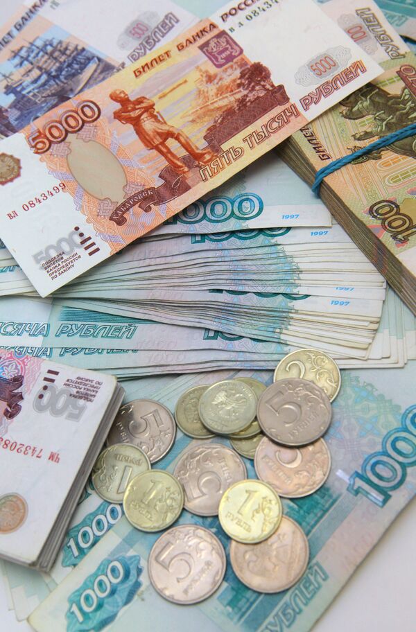 El número de billetes de rublo falsos aumenta un 17,5% en Rusia - Sputnik Mundo