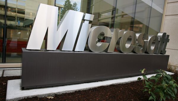 Suben las acciones de Microsoft tras anuncio de la retirada de su jefe - Sputnik Mundo