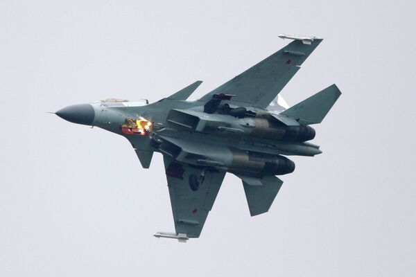 Rusia negocia la venta de aviones Su-35 y Yak-130 en Le Bourget - Sputnik Mundo