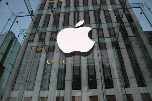 Apple contrata a un famoso hacker de iPhone y iPad - Sputnik Mundo