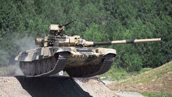 Malasia muestra interés por carros de combate rusos T-90S según Rosoboronexport - Sputnik Mundo