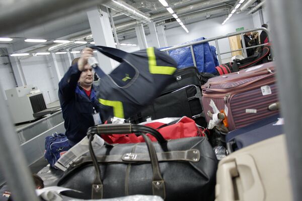 Pasajeros de aviones recibieron su equipaje sin demoras en el 99% de los casos durante 2011 - Sputnik Mundo
