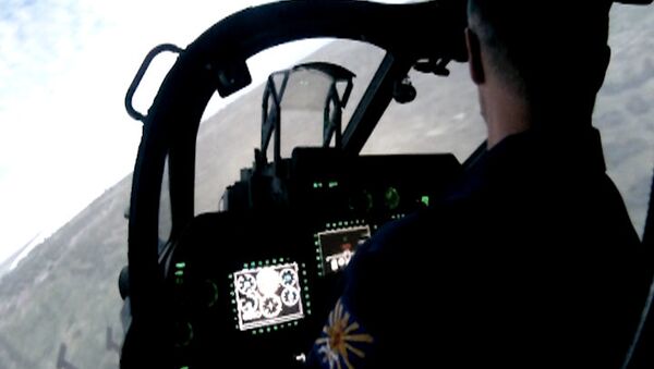 Simulador de vuelos del helicóptero Ka-52 pasó pruebas de homologación - Sputnik Mundo