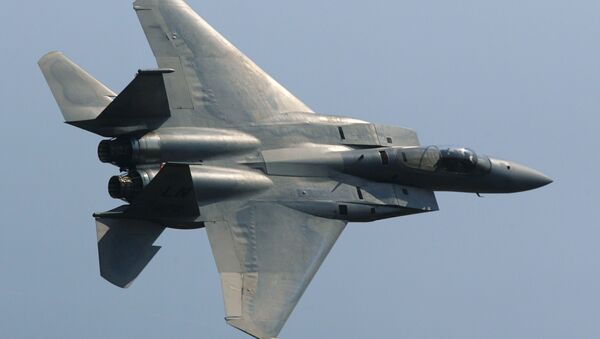 Un caza F-15, foto de archivo - Sputnik Mundo