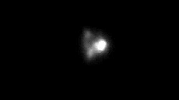 Aficionado graba imágenes del descenso de la sonda rusa Fobos-Grunt  - Sputnik Mundo