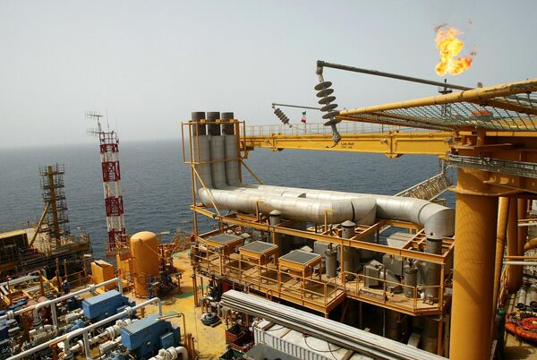 Unión Europea confirma la entrada en vigencia del embargo petrolero contra Irán a partir del 1 de julio - Sputnik Mundo