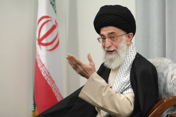  El líder supremo de la República Islámica, ayatolá Alí Jameneí - Sputnik Mundo