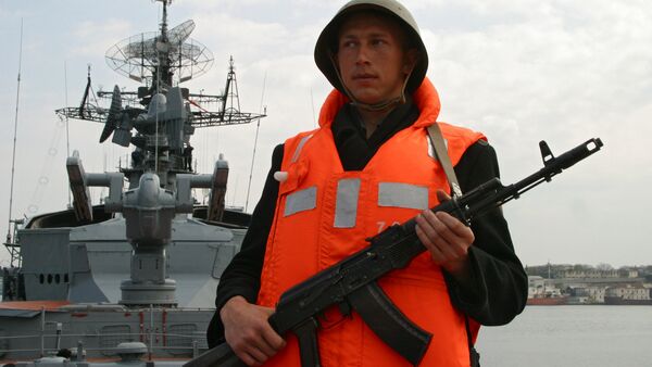 Rusia mantendrá un buque de guerra cerca de Siria hasta mayo próximo - Sputnik Mundo