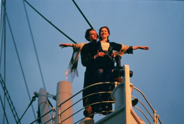 Película Titanic 3D sufre cortes para promover entorno social ético en China - Sputnik Mundo