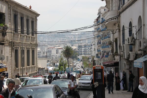 El partido oficialista de Argelia gana las legislativas según datos preliminares - Sputnik Mundo
