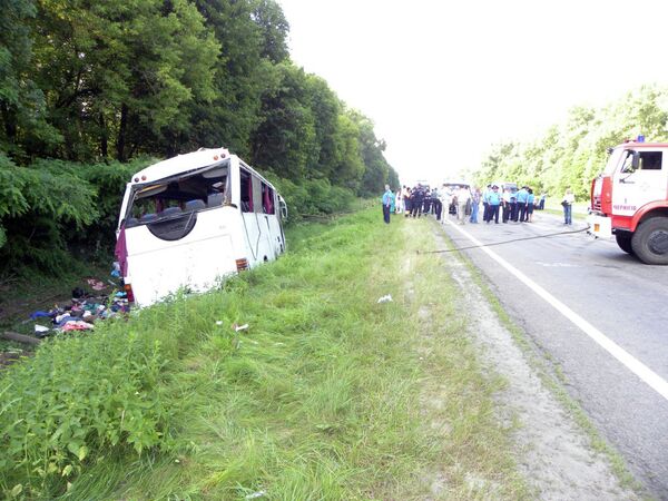 Accidente de autobús con peregrinos rusos en Ucrania - Sputnik Mundo