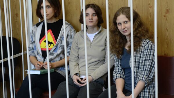 Заседание суда в отношении участниц панк-группы Pussy Riot - Sputnik Mundo