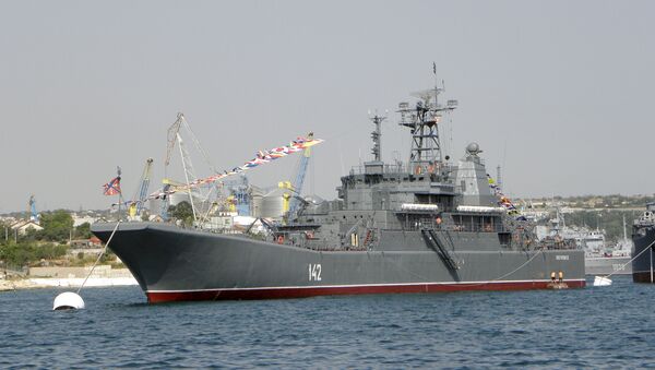 Buque ruso de la Flota del Mar Negro ‘Novocherkassk’ (archivo) - Sputnik Mundo