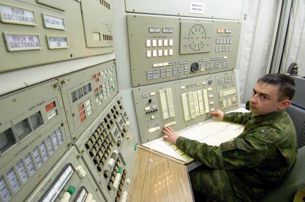 Rusia concluirá la modernización de unidades de lucha radioelectrónica en 2013 - Sputnik Mundo
