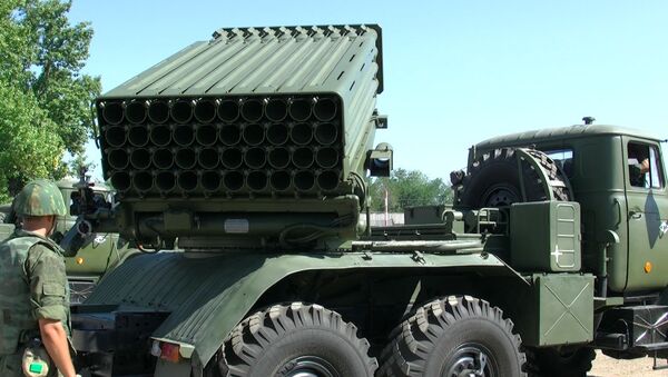 Rusia planea incorporar los lanzamisiles múltiples Tornado-S y Tornado-G en 2013 - Sputnik Mundo