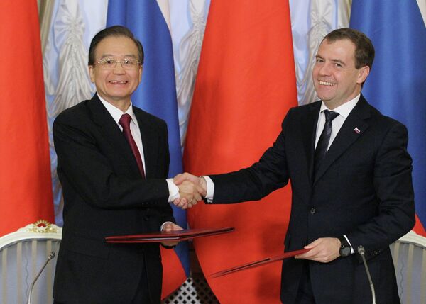 Las relaciones ruso-chinas atraviesan la mejor etapa en su historia, dice Medvédev - Sputnik Mundo