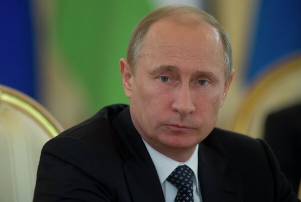 Putin abordará los problemas clave en el encuentro con un millar de periodistas en Moscú - Sputnik Mundo