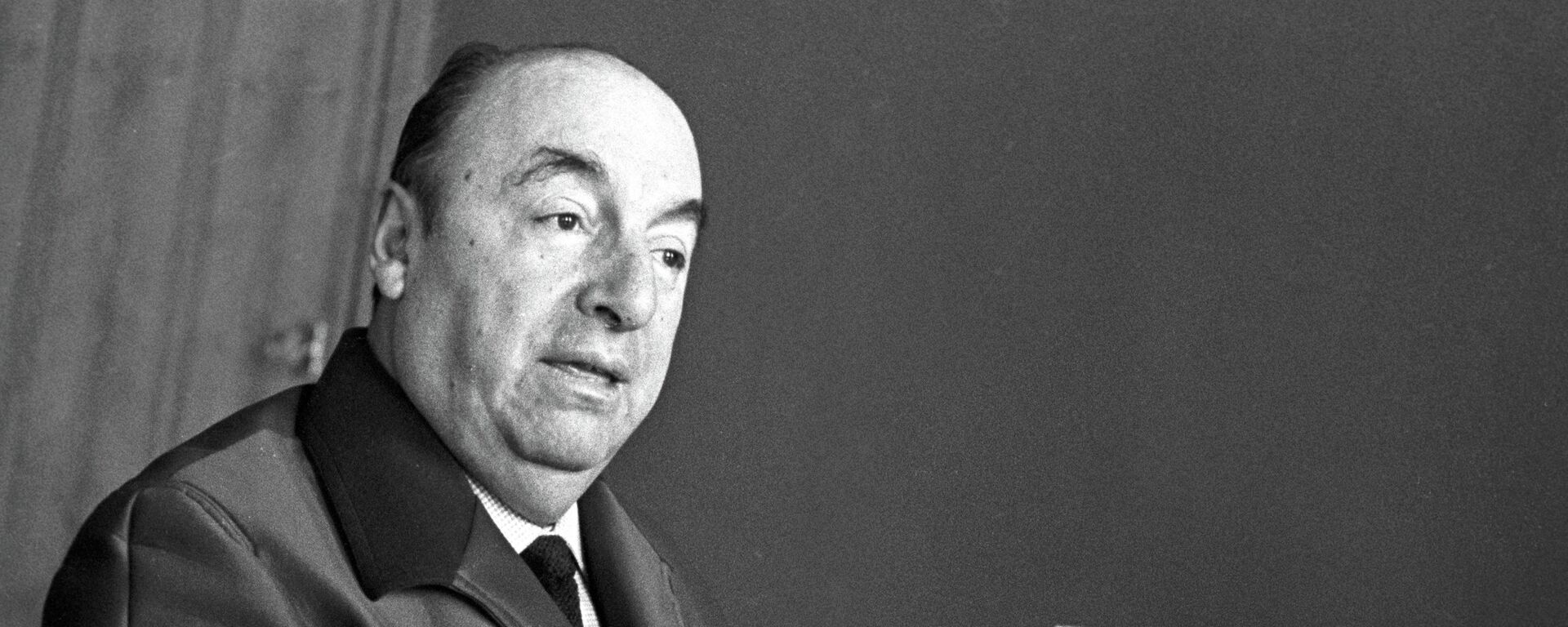 El poeta chileno Pablo Neruda - Sputnik Mundo, 1920, 16.02.2023