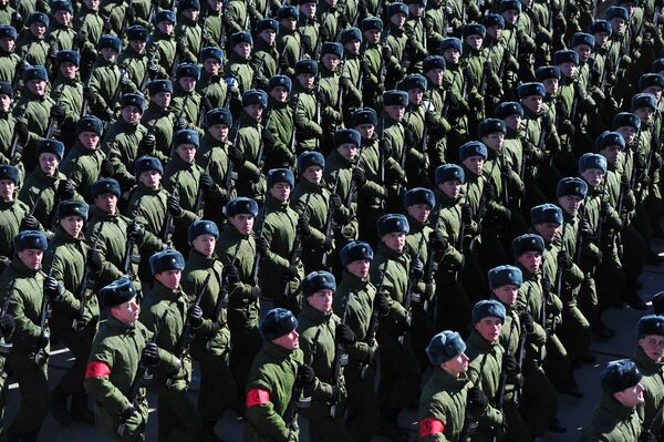 Rusia debe tener un ejército de un millón de hombres según exministro de Defensa - Sputnik Mundo