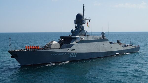Buque Grad Sviyazhsk, perteneciente al mismo proyecto que el barco lanzamisiles Zelioni Dol - Sputnik Mundo