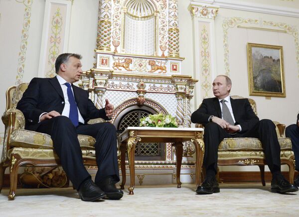 Viktor Orban y Vladímir Putin - Sputnik Mundo