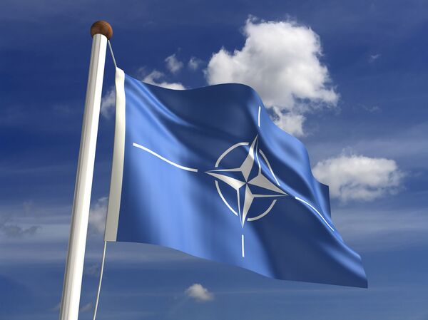 La OTAN prorroga la suspensión de la cooperación práctica con Rusia - Sputnik Mundo