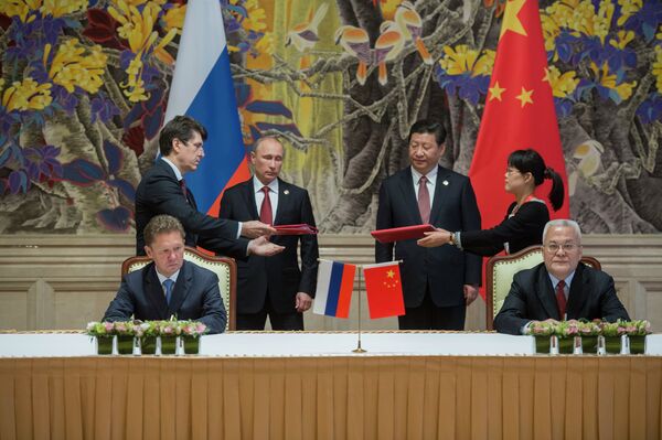El contrato de gas entre Rusia y China producirá un cambio monumental - Sputnik Mundo