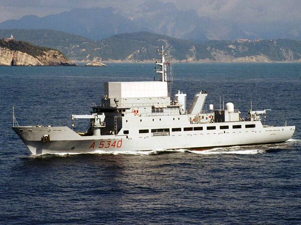 El buque espía Elettra de las Fuerzas Navales de Italia - Sputnik Mundo