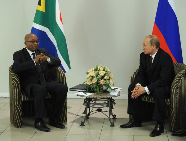 Presidente de Sudáfrica, Jacob Zuma y presidente de Rusia, Vladímir Putin - Sputnik Mundo
