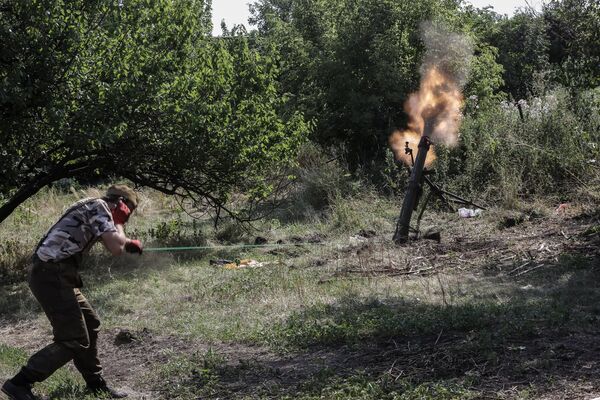 Jueces instructores rusos, atacados con morteros desde Ucrania - Sputnik Mundo
