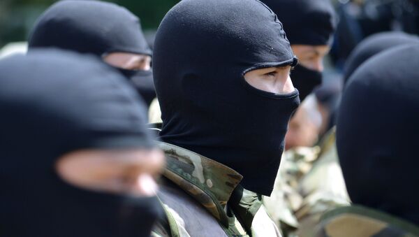 Bielorrusia no deja entrar en su territorio a ucranianos con armas - Sputnik Mundo