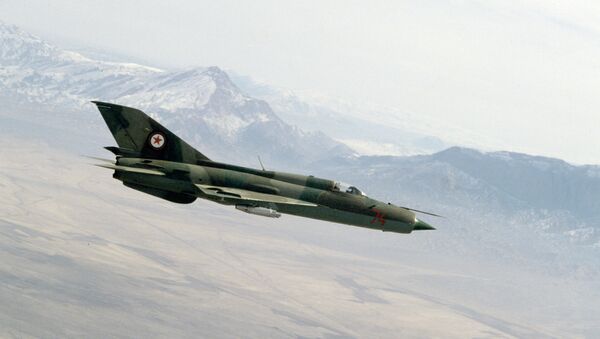 Un MiG-21 (archivo) - Sputnik Mundo