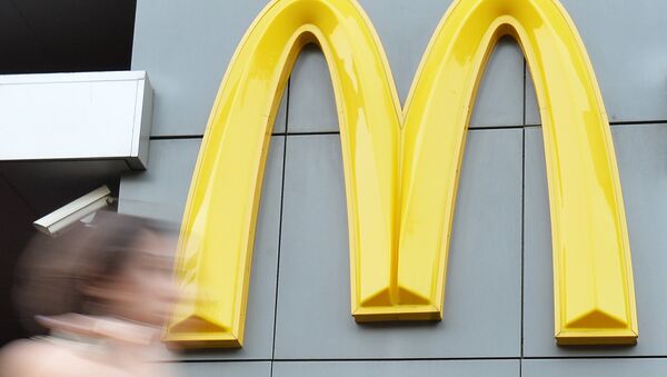 Comienzan inspecciones a McDonald's en la parte central de Rusia - Sputnik Mundo