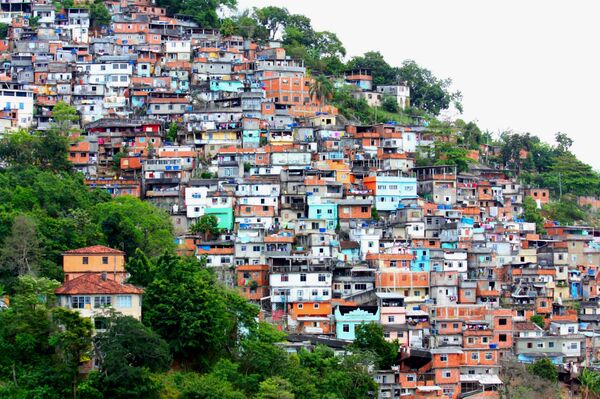 AI lanza una campaña por las muertes de ciudadanos a manos de policía en una favela de Río - Sputnik Mundo