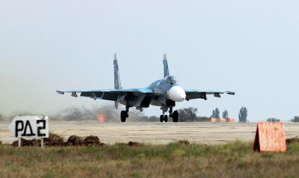 La aviación naval rusa entrena en el simulador NITKA en Crimea - Sputnik Mundo
