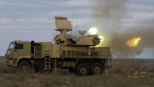 Pantsir-S1, sistema de defensa antiaérea de autopropulsión con base en tierra - Sputnik Mundo