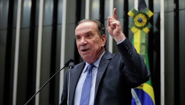 Aloysio Nunes, senador y candidato a vicepresidente en las elecciones presidenciales de Brasil junto a Aécio Neves - Sputnik Mundo