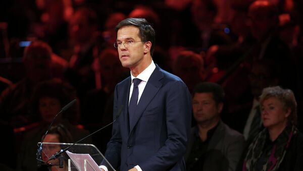 Dutch Prime Minister Mark Rutte addresses a speech during a national memorial for the victims of the Malaysian Airlines MH17 - Sputnik Mundo