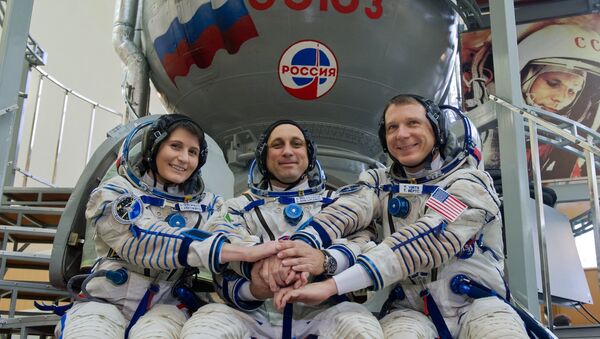 Aprueban la nueva tripulación de la EEI - Sputnik Mundo