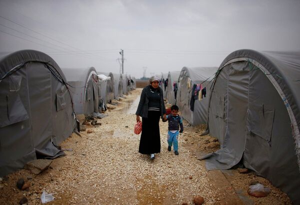 Campamento de refugiados sirios en Turquía - Sputnik Mundo