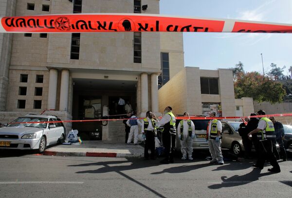 Lugar del ataque a una sinagoga en Jerusalén - Sputnik Mundo