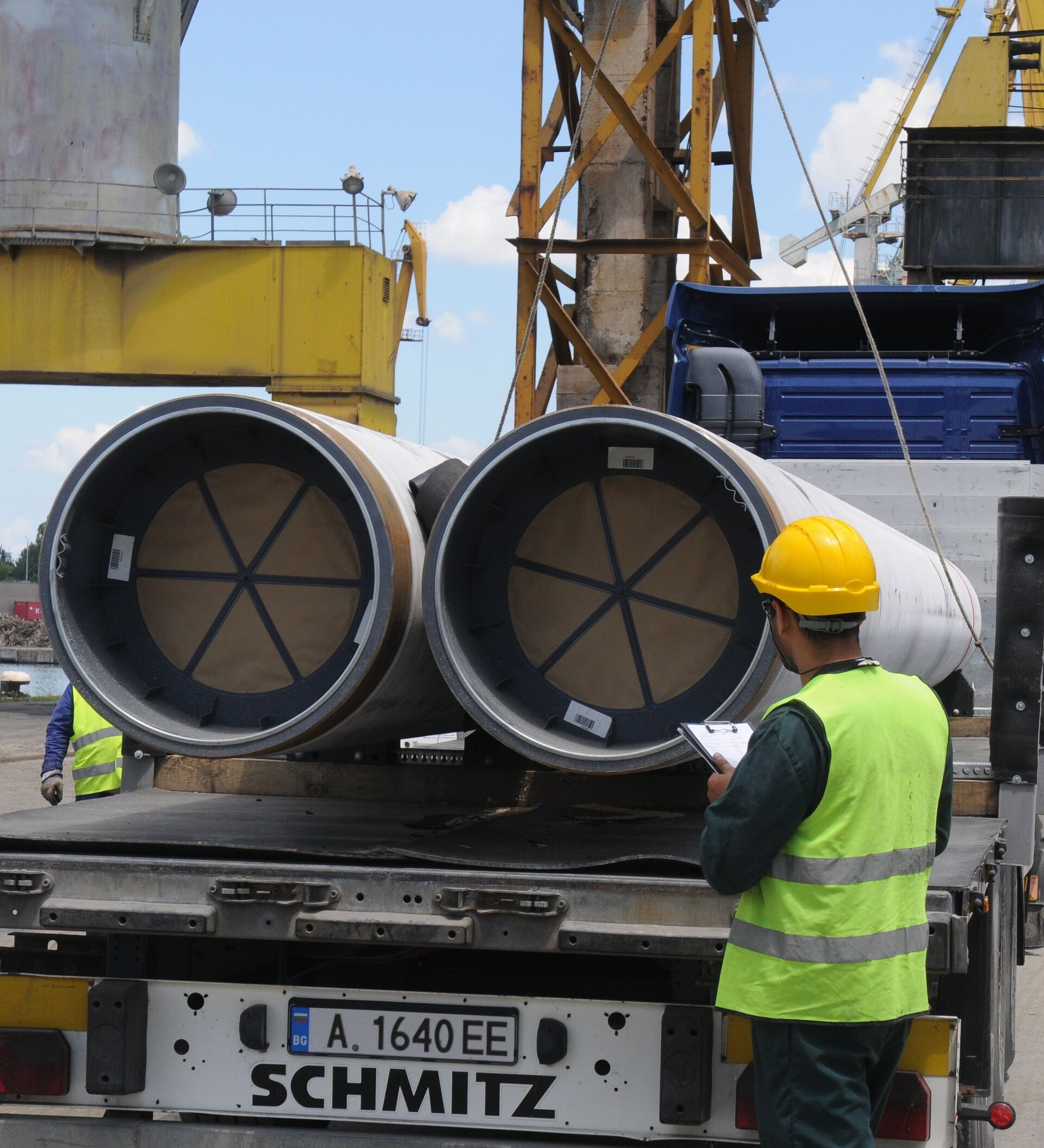 Поток вакансии. South Stream transport b.v.. Проекты «Южный поток» и «Бургас-Александруполис». Фото. South Stream.